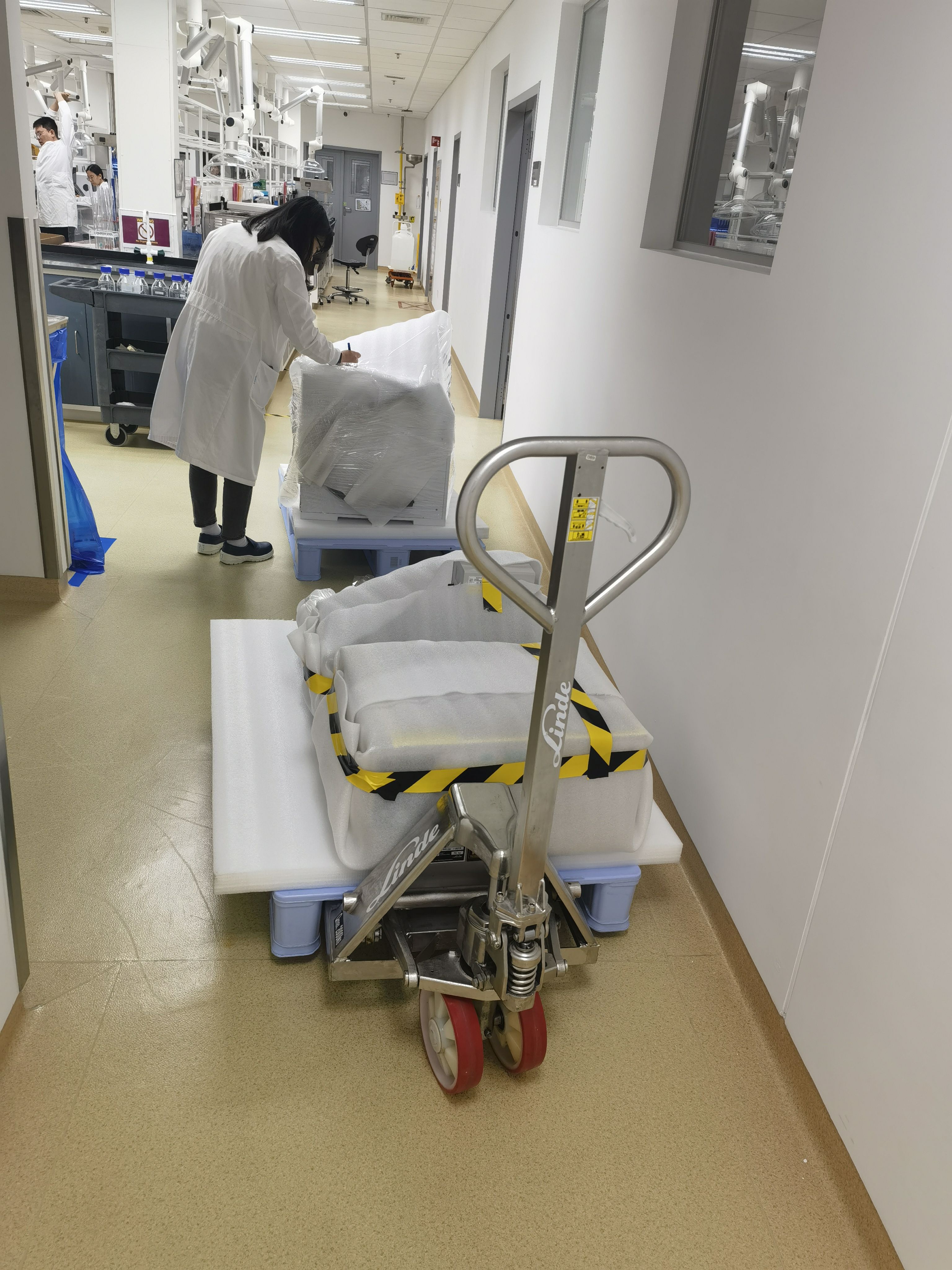 阿斯利康泰州工廠實(shí)驗(yàn)室搬遷